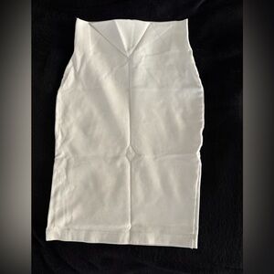 Size S, Windsor, white stretchy pencil skirt.